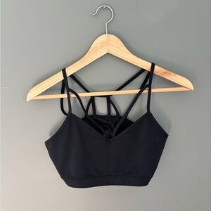 GAPFit Low Support Strappy Sports Bra | Black | Size Small